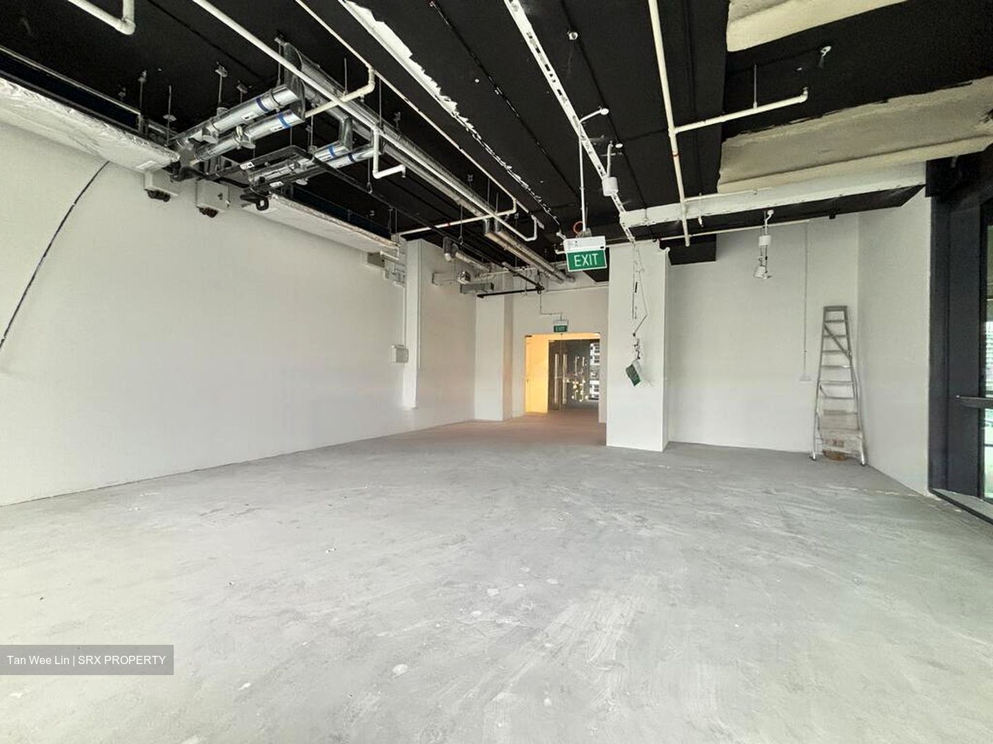 Woods Square (D25), Office #519287321